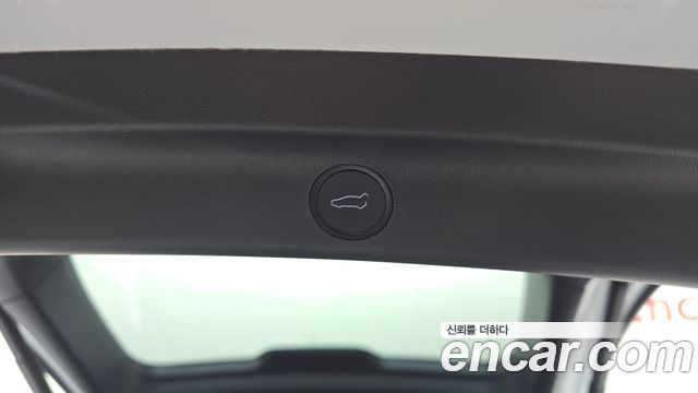 Tesla Model Y 2024 — photo 18