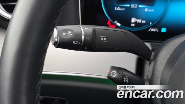 Mercedes-Benz E-Class 2021 — photo 22