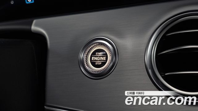 Mercedes-Benz E-Class 2021 — photo 26