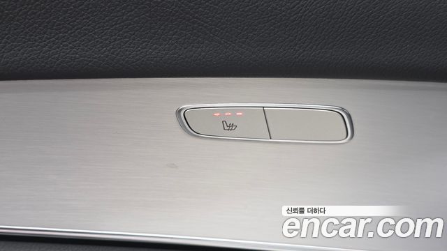 Mercedes-Benz E-Class 2021 — photo 30