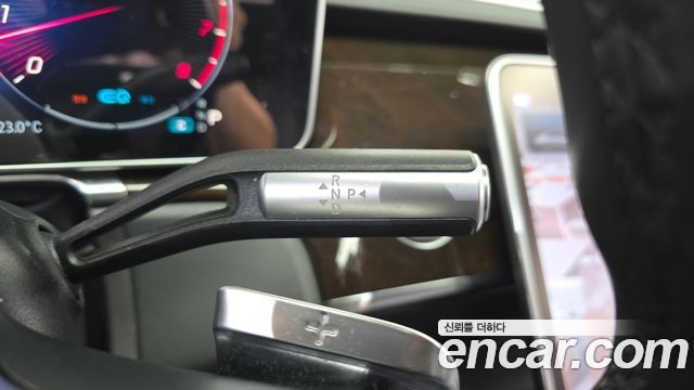 Mercedes-Benz S-Class 2021 — photo 12