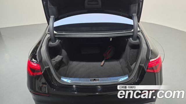 Mercedes-Benz S-Class 2021 — photo 23