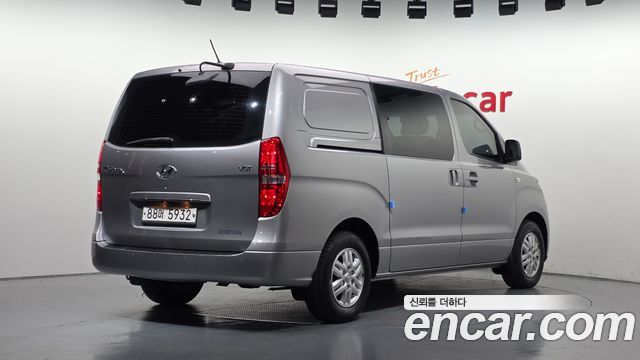 Hyundai Starex 2018 — photo 2