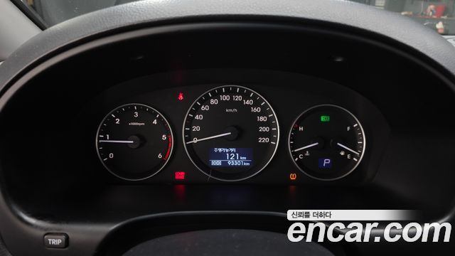 Hyundai Starex 2018 — photo 11