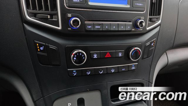 Hyundai Starex 2018 — photo 24