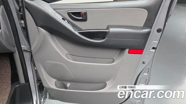 Hyundai Starex 2018 — photo 15