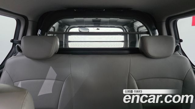 Hyundai Starex 2018 — photo 28