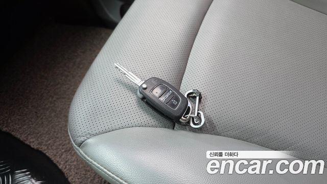 Hyundai Starex 2018 — photo 31
