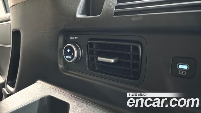 Hyundai Santafe 2024 — photo 27