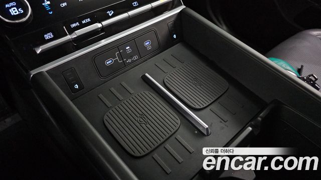 Hyundai Santafe 2024 — photo 27