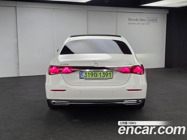 Mercedes-Benz E-Class 2026 — photo 4