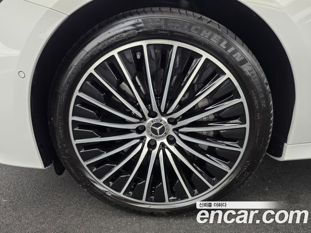 Mercedes-Benz E-Class 2026 — photo 5