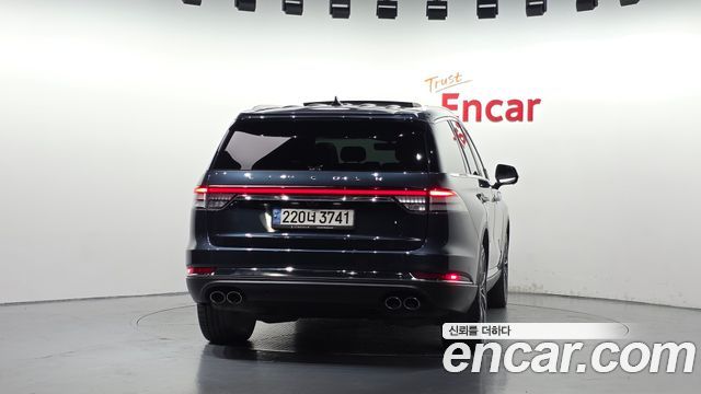 Lincoln Aviator 2023 — photo 4