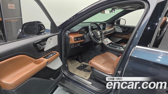 Lincoln Aviator 2023 — photo 13