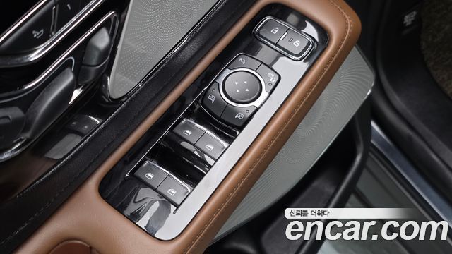 Lincoln Aviator 2023 — photo 20