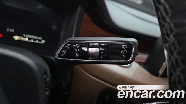 Lincoln Aviator 2023 — photo 24