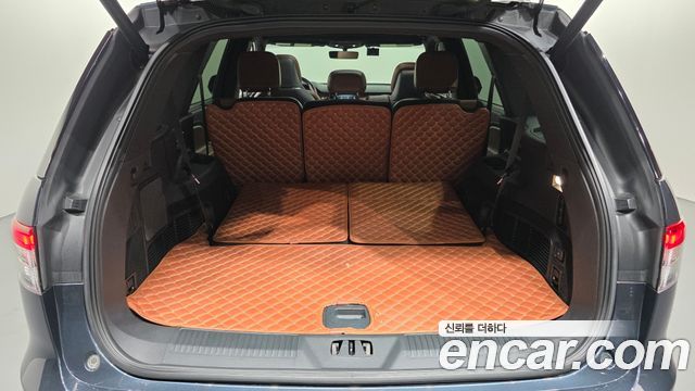Lincoln Aviator 2023 — photo 25