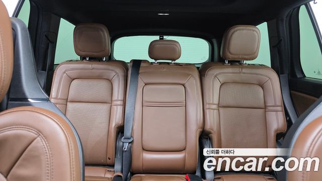 Lincoln Aviator 2023 — photo 26
