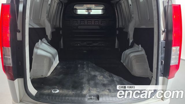 Hyundai Staria 2023 — photo 21