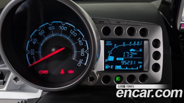 Chevrolet Korea Spark 2013 — photo 11