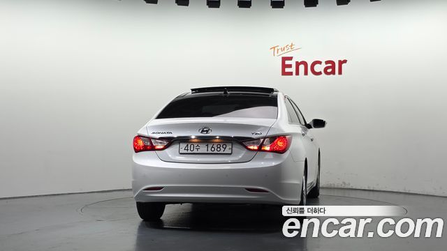 Hyundai Sonata 2011 — photo 4