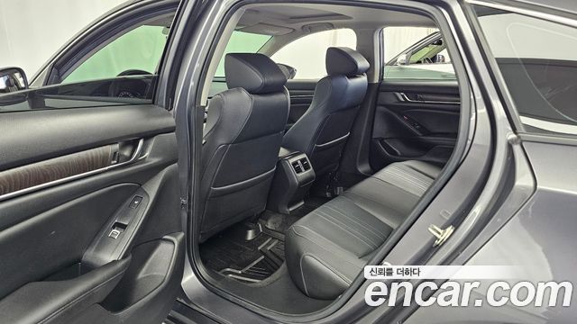 Honda Accord 2019 — photo 18