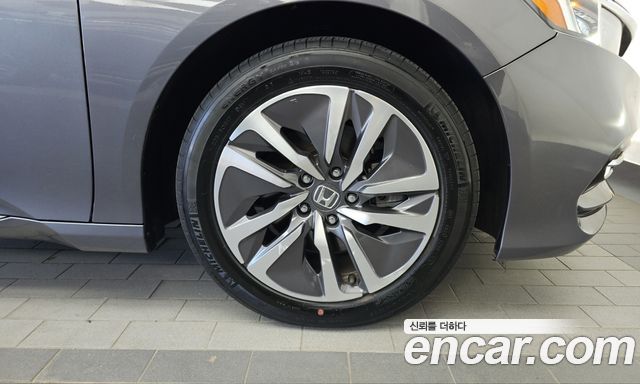 Honda Accord 2019 — photo 7