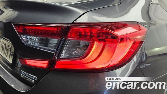 Honda Accord 2019 — photo 9