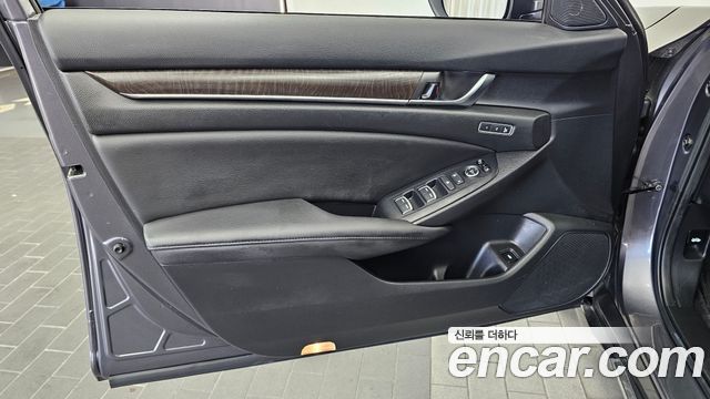 Honda Accord 2019 — photo 14
