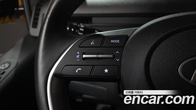 Hyundai Staria 2025 — photo 39