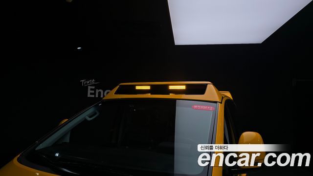 Hyundai Staria 2025 — photo 41