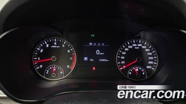 Kia K5 2020 — photo 11