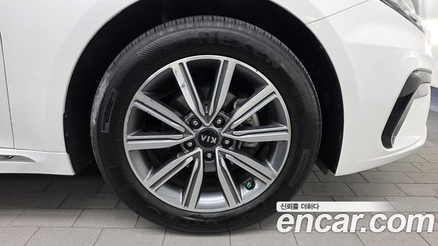 Kia K5 2020 — photo 7