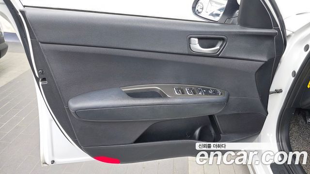 Kia K5 2020 — photo 14
