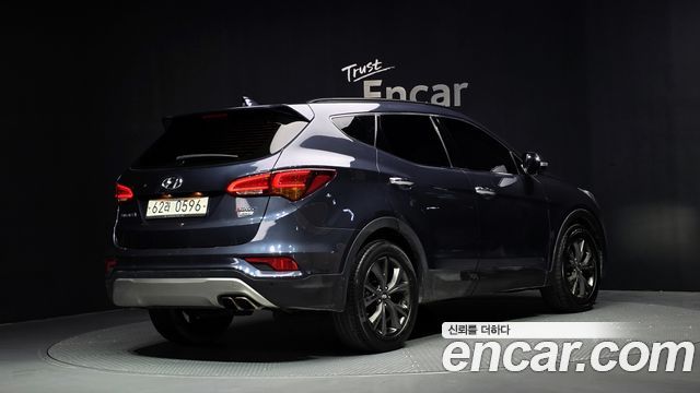 Hyundai Santafe 2016 — photo 2