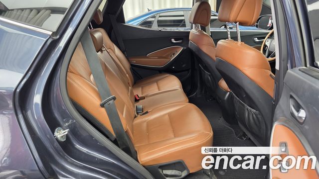 Hyundai Santafe 2016 — photo 12