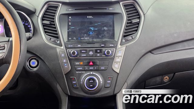 Hyundai Santafe 2016 — photo 14