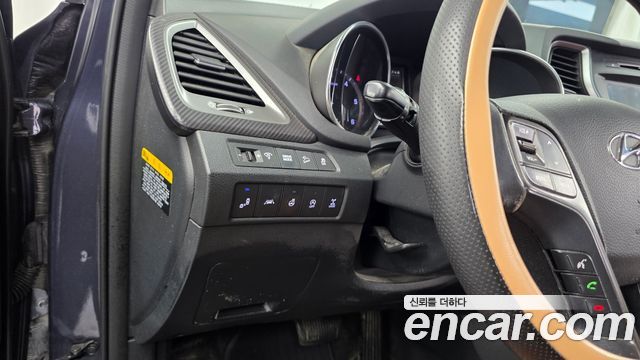 Hyundai Santafe 2016 — photo 16