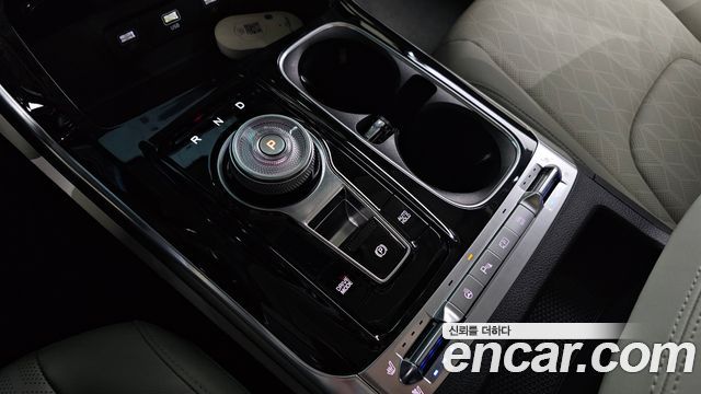 Kia Canival 2023 — photo 12