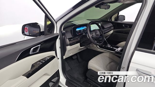 Kia Canival 2023 — photo 18