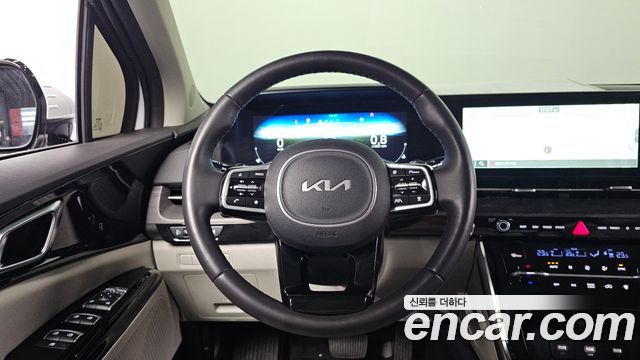 Kia Canival 2023 — photo 19