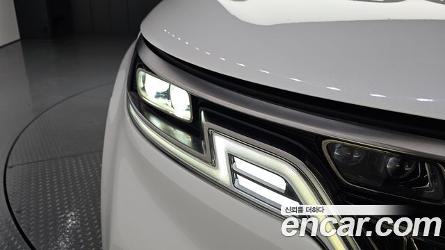 Kia Canival 2023 — photo 8