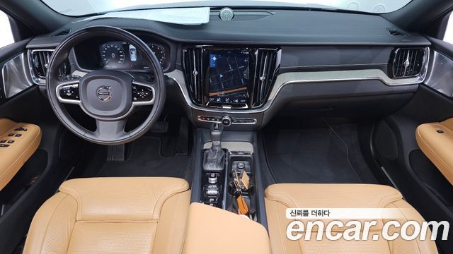 Volvo S60 2020 — photo 10