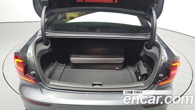 Volvo S60 2020 — photo 30