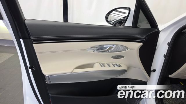 Genesis GV70 2024 — photo 14
