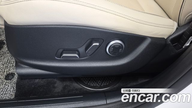 Genesis GV70 2024 — photo 31