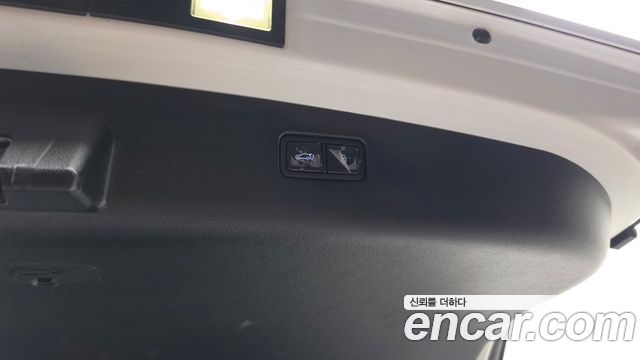 Genesis GV70 2024 — photo 32