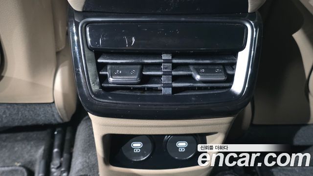 Kia K8 2023 — photo 30