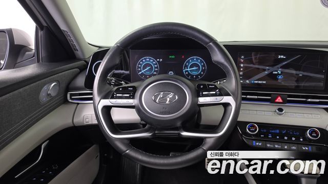 Hyundai AVANTE 2023 — photo 19