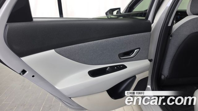 Hyundai AVANTE 2023 — photo 15